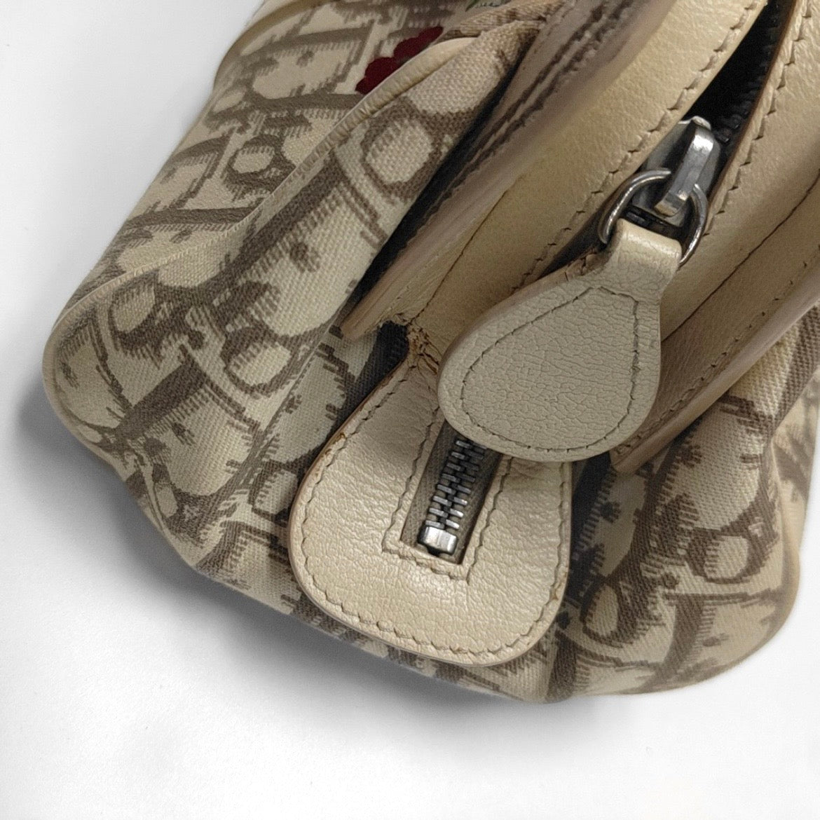 Christian Dior Romantique Floral Embroidered Trotter Canvas Bag (Dior Romantique）